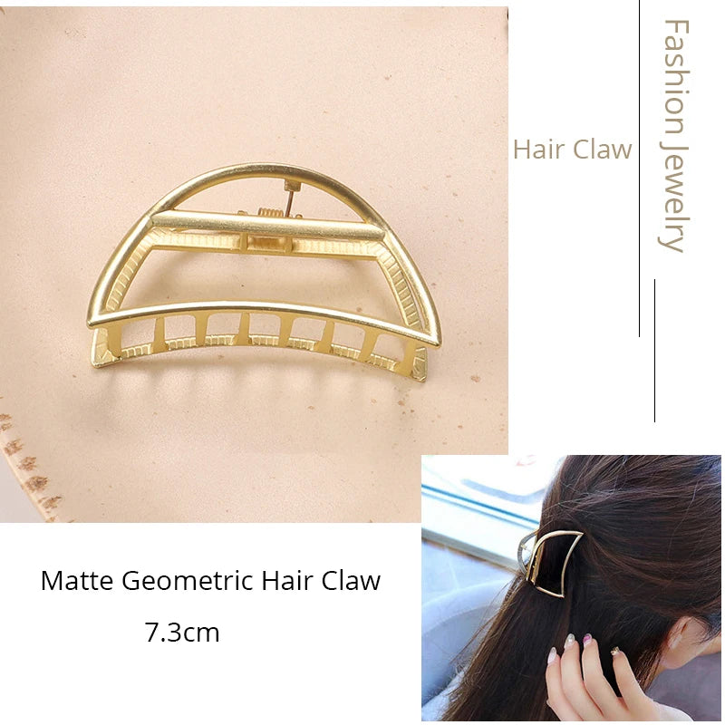 Korean Metal Geometric Hair Claw Barrettes Elegant Hair Clip Crab for Women Hollow Out Hairpin Headwear Girl Hair Accessories
