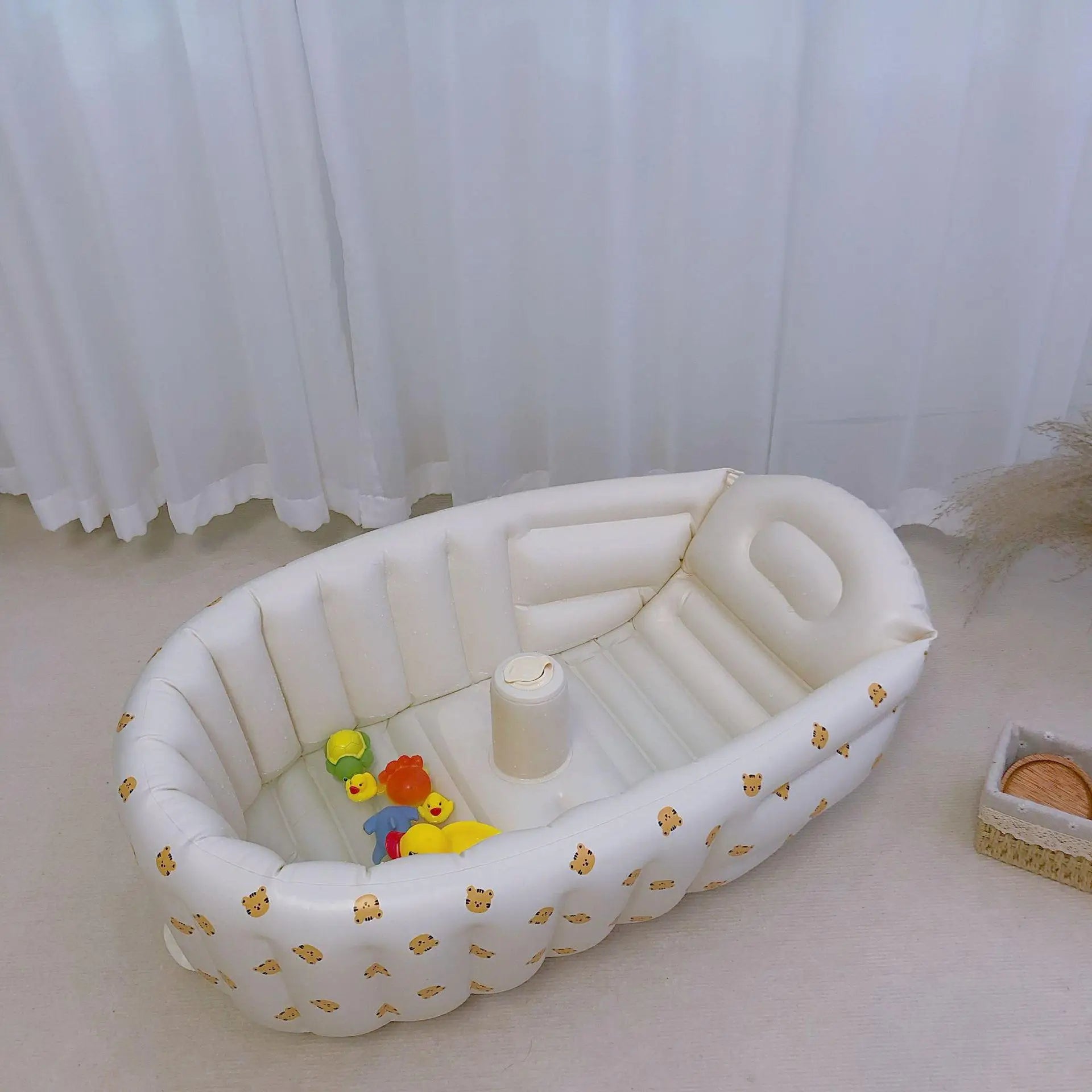 2025Original New Product: Daisy Bathtub, Children's Comes with Inflatable Bathtub, Newborn Bear Bathtub, Travel specific Bathtub