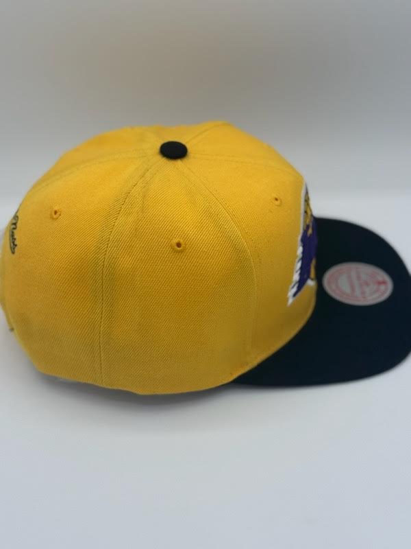 Mitchell & Ness