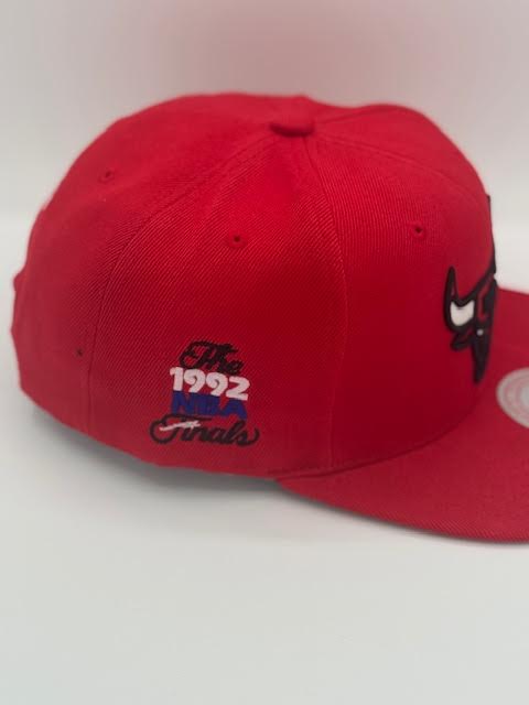 MITCHELL & NESS